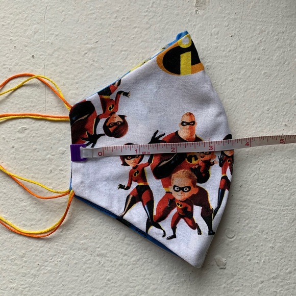 The Incredibles/Minions Face Mask - Picture 3 of 4
